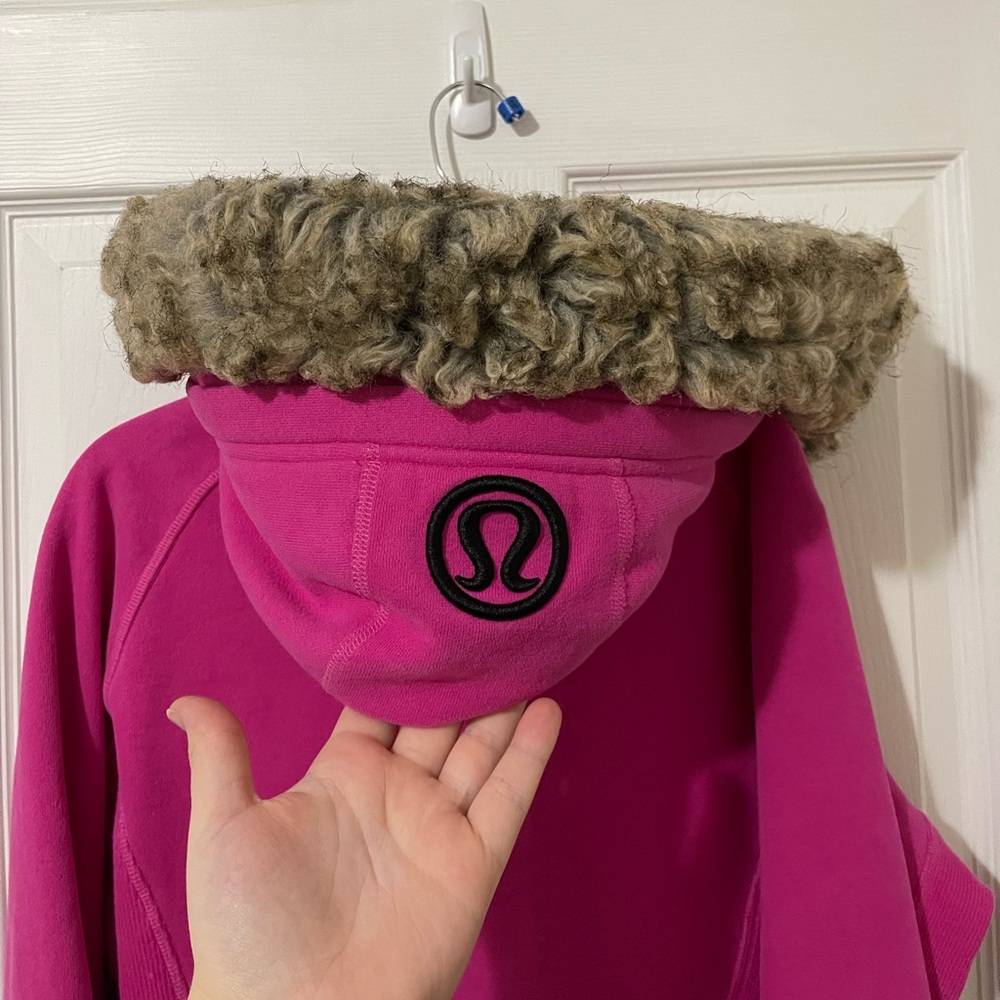 Special Edition Lululemon sweater hoodie - Picture 3 of 13